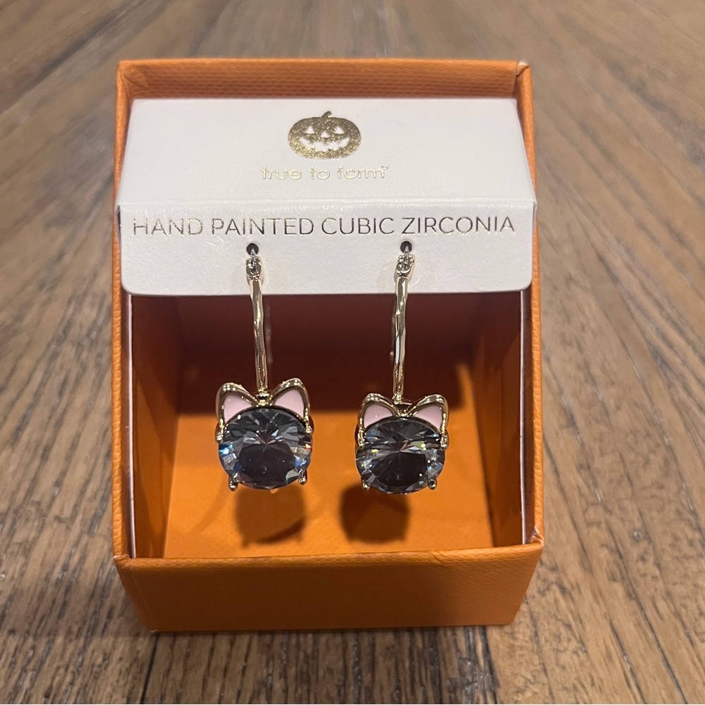 Pink Blue CZ Cat Hoop Earrings Gold Tone Metal Halloween Jewelry for Adults NIB - Picture 1 of 11
